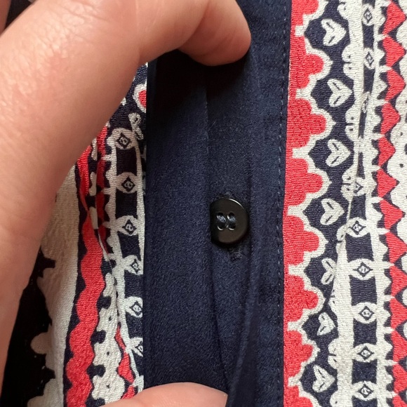 Pretty top - Picture 2 of 4